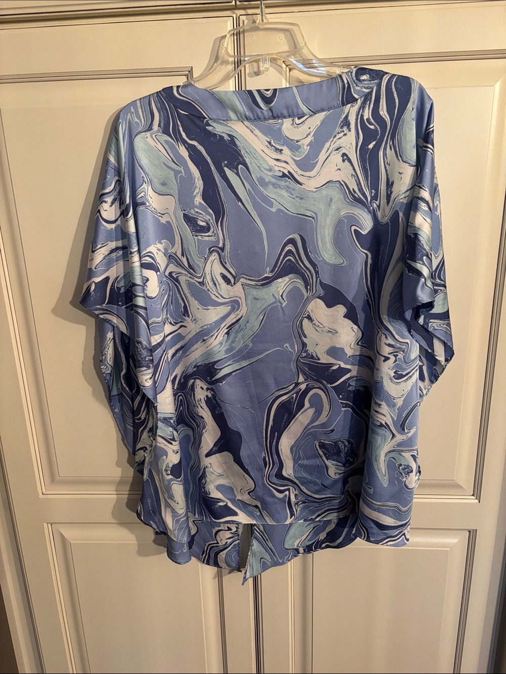 Chico's Blue Marble V-Neck Tie-Front Blouse. Chico’s size 2 ((large). - Picture 7 of 7